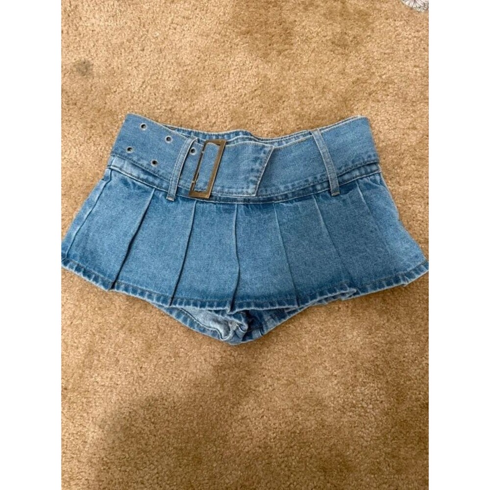 Edikted Mini Skirt, read description